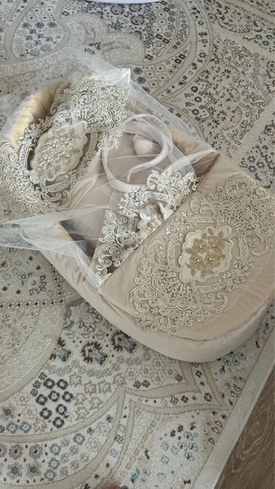 Кокон Конверт малышам. Перзентханадан шығаруға арналған әдемі, нәзік