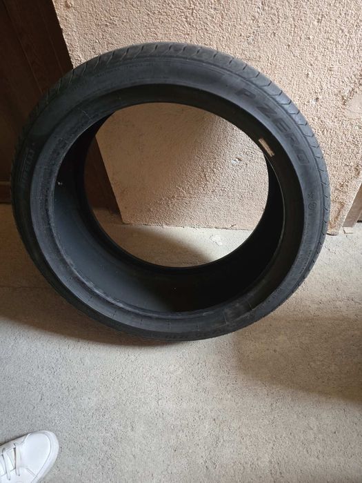 Летни гуми по 1 брой 275/35/19 и 245/40/19