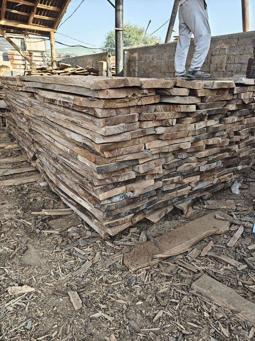 Taxtala bor yasin chinor