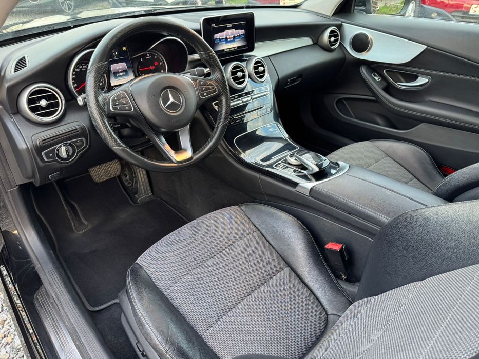 Mercedes-Benz c220