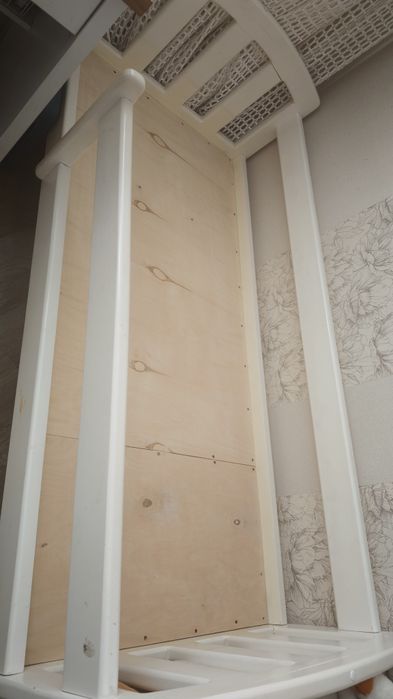 Продам  деревянную кровать