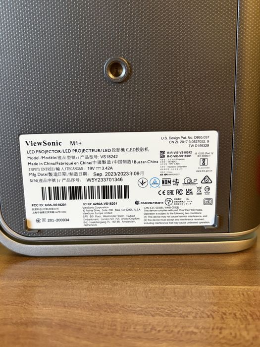 Videoproiector VIEWSONC M1 Plus, FWVGA, 300 Lumeni, agintiu