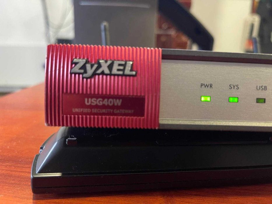 Zyxel USG40W  ZyWALL Gigabit  Router Firewall