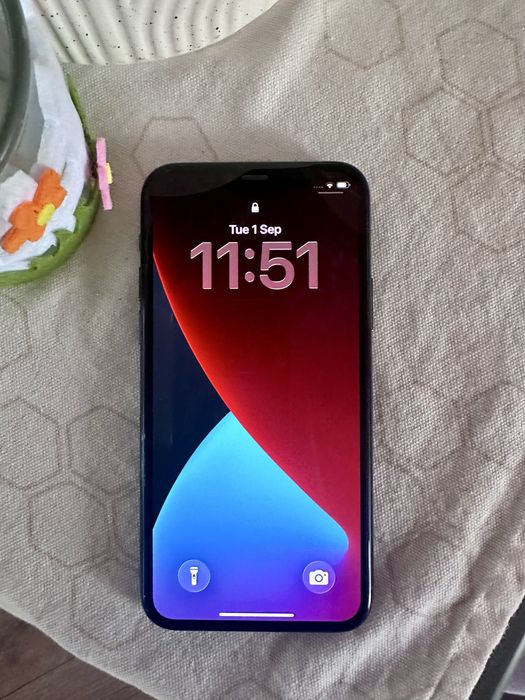 iPhone 11 64gb  батерия 71%