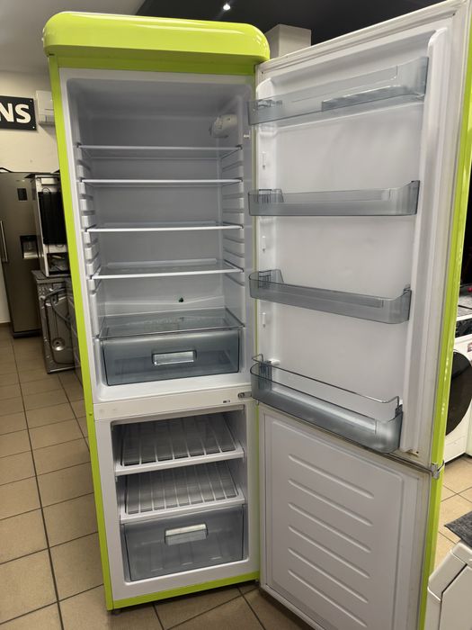 Ретро хладилник Shaub Lorenz