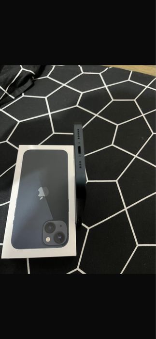 Iphone 13 full box foarte ingrijit