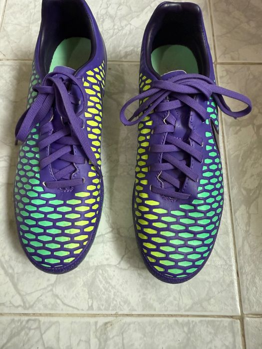 Мъжки обувки за футбол