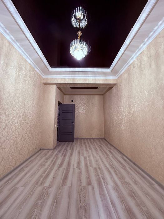 Uy  sotiladi  Navoiy shahri