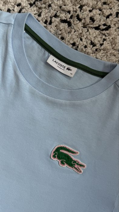 Нова дамска тениска Lacoste размер 38
