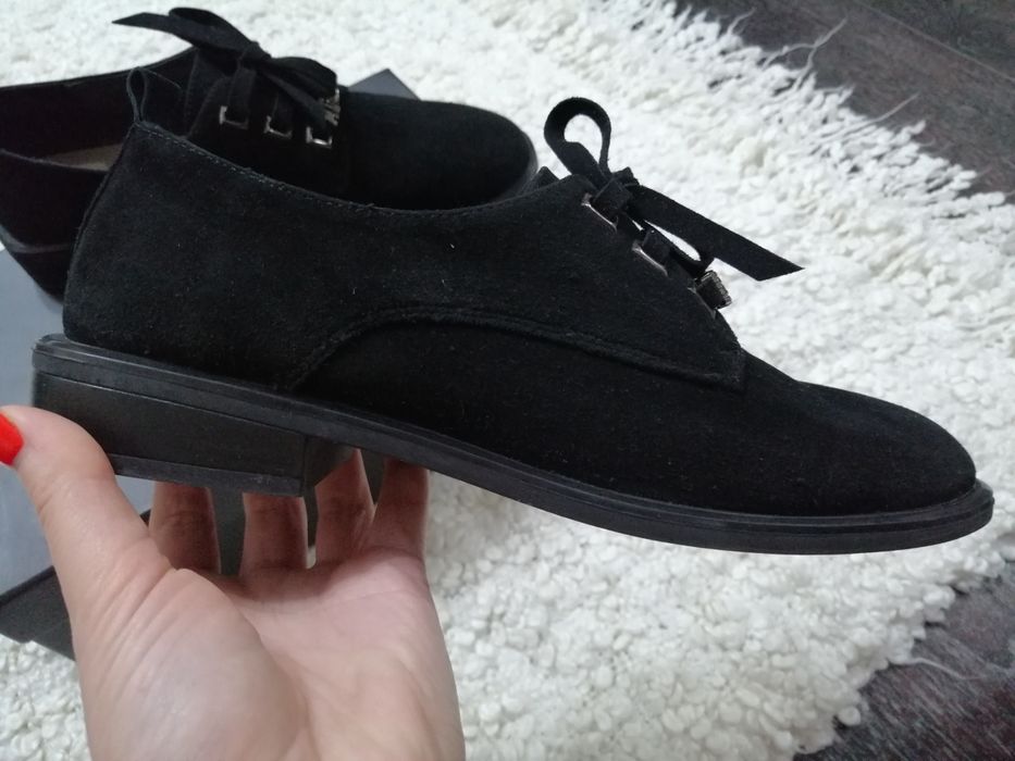 Продам весенние ботиночки