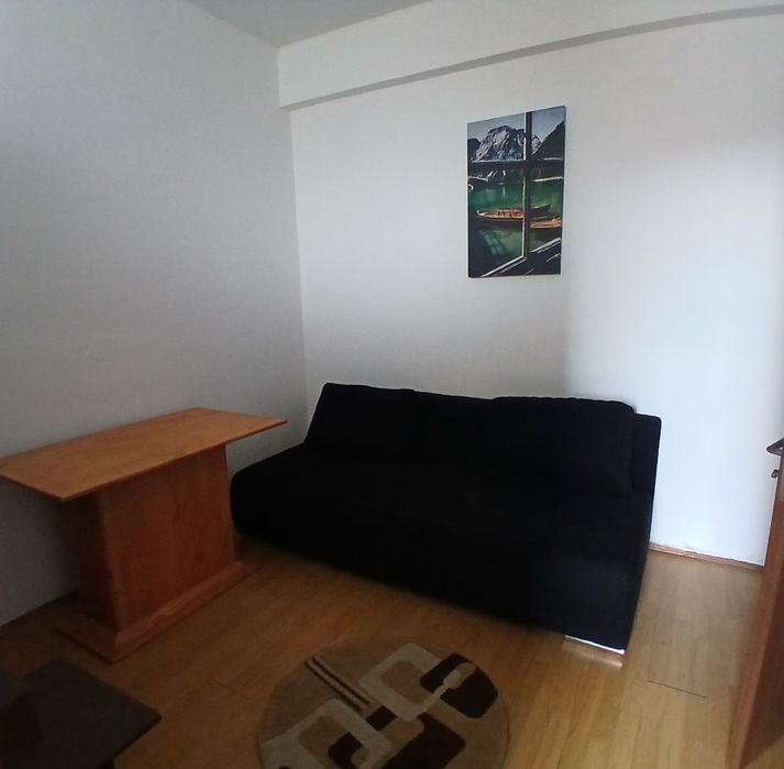 Închiriez apartament Decomandat zona Mihai Viteazu
