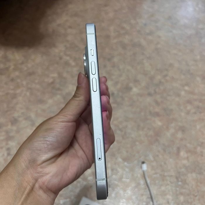 Прлдам Iphone 15, 128