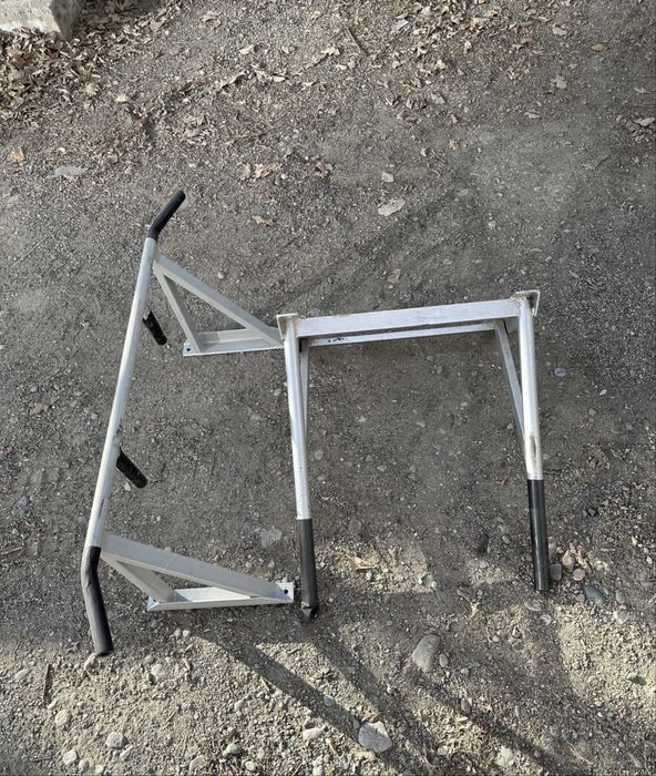 Турник и брусья