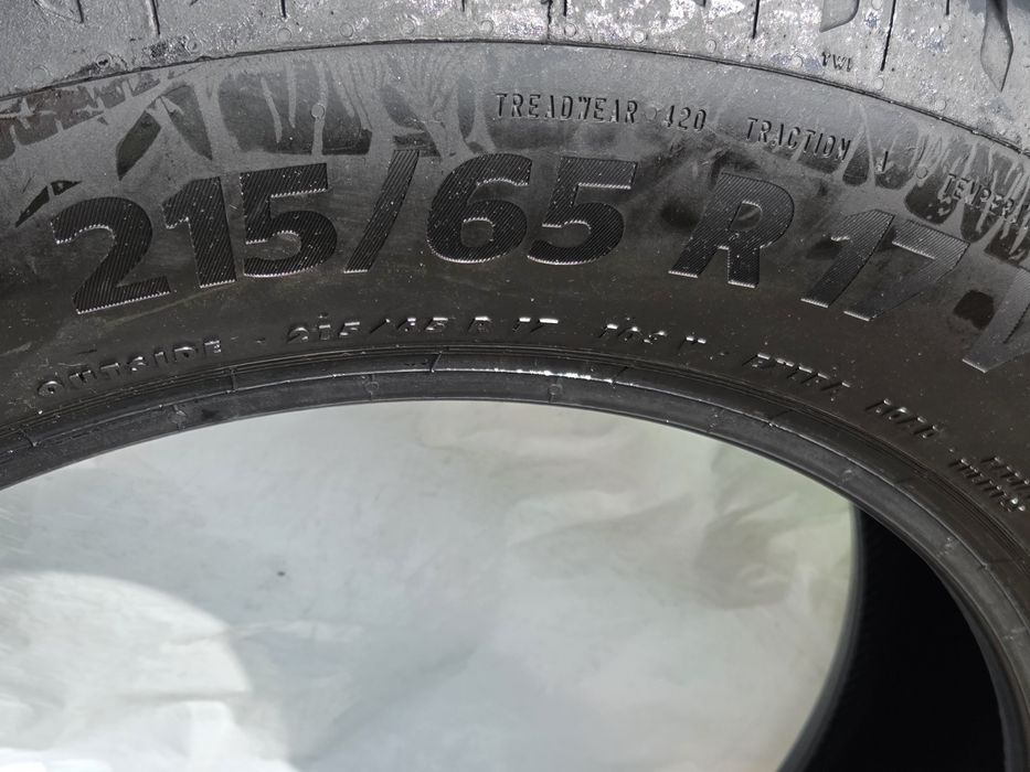 4Anvelope de Vară Continental-ca noi-215/65/R17