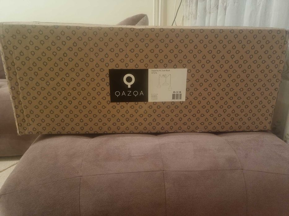 Комплект от 3 скандинавски висящи лампи , черни със злато.