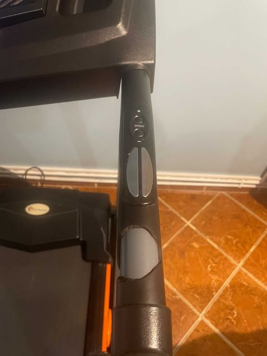 Bandă de alergat electrică 2000W – FIT TRONIC