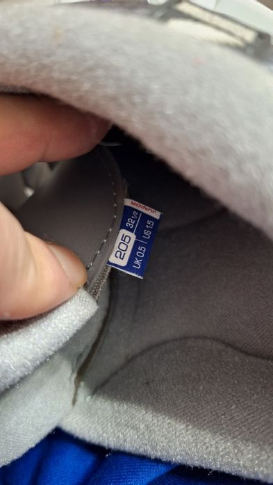 Ботинки для лыж.