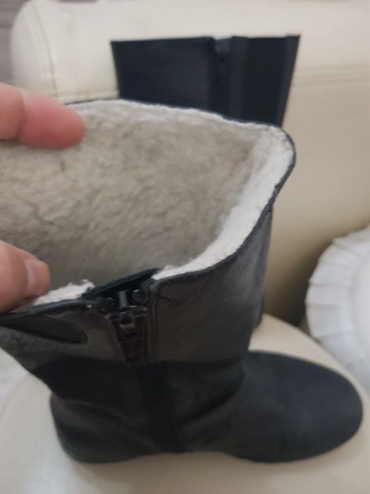 Естествена кожа ботуши р.35