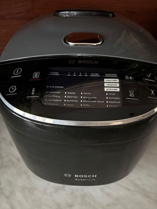 Мултикукър Bosch MUC11W12