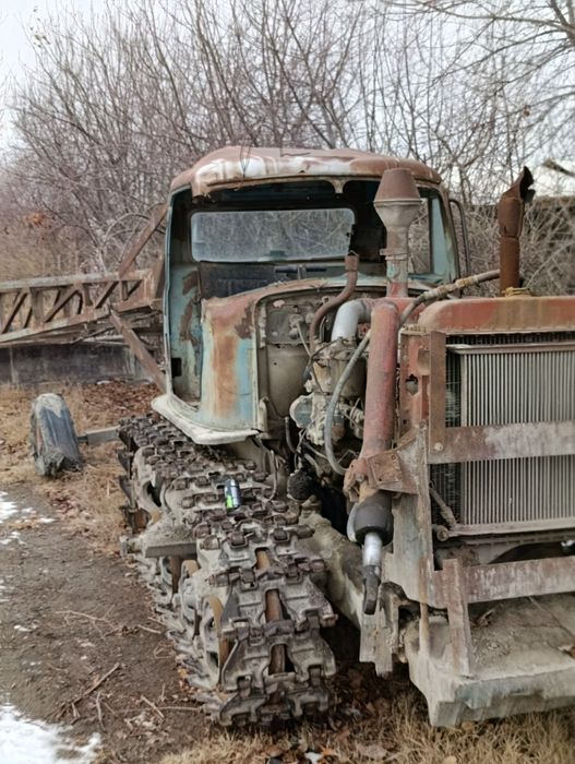 Бульдозер трактор
