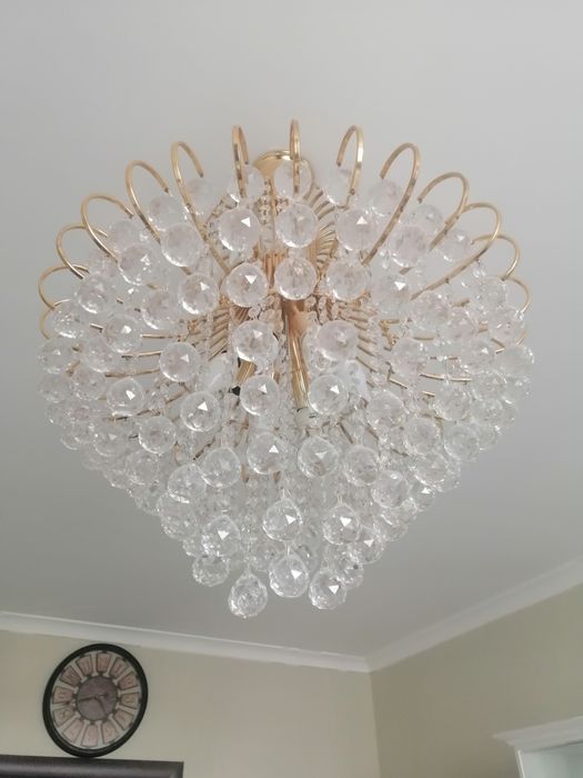 Хрустальная люстра