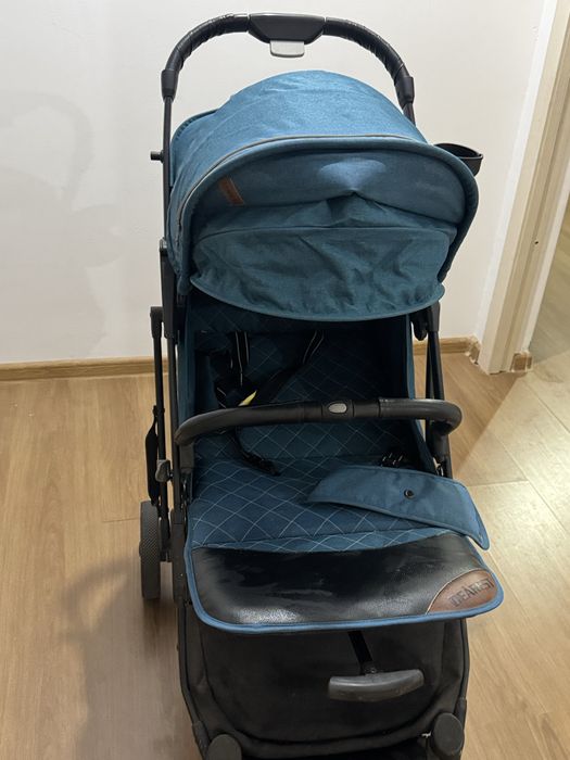 Продам коляску маневренная