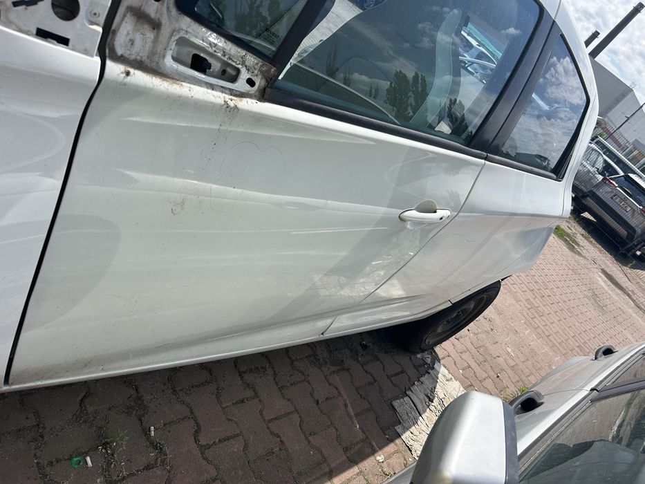 Dezmembrez Renault Zoe generatia 1 ( 2012-2019 )