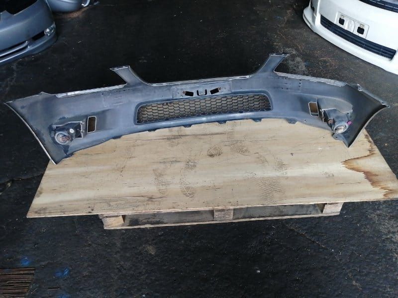 Передний бампер на Toyota Altezza