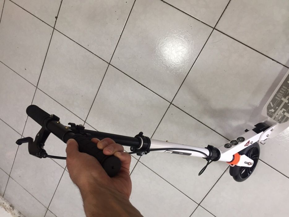 Самокат URBAN Scooter ручной тормоз