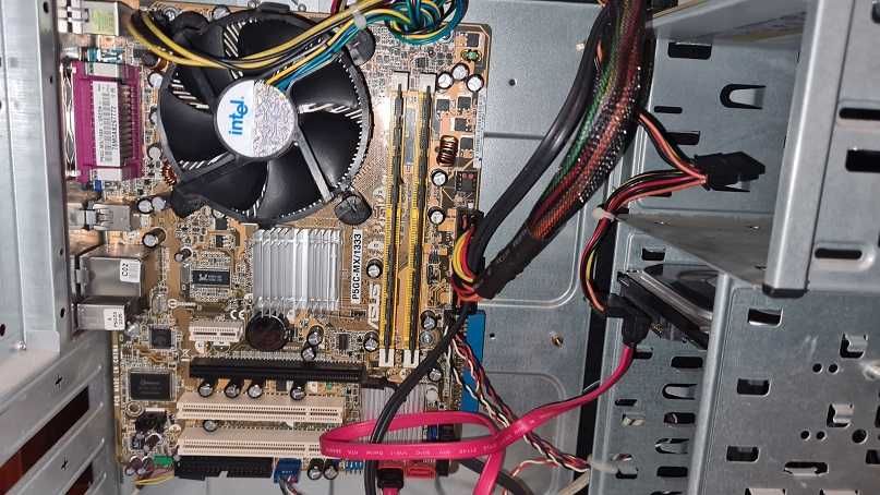 Настолен компютър