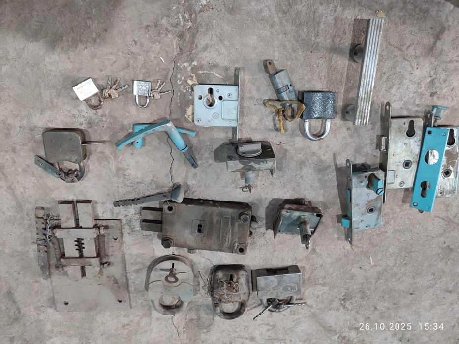 Замки разные гаражный навесной