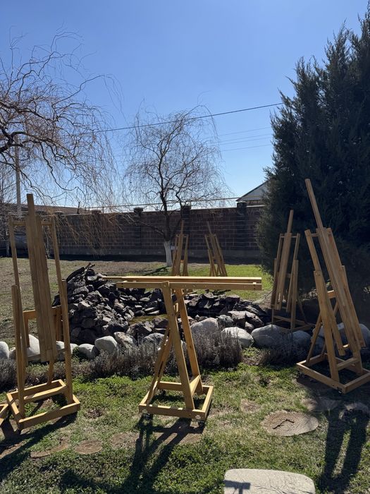 Мольберт художественный