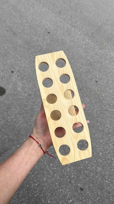 дръвена стойка за фуниики