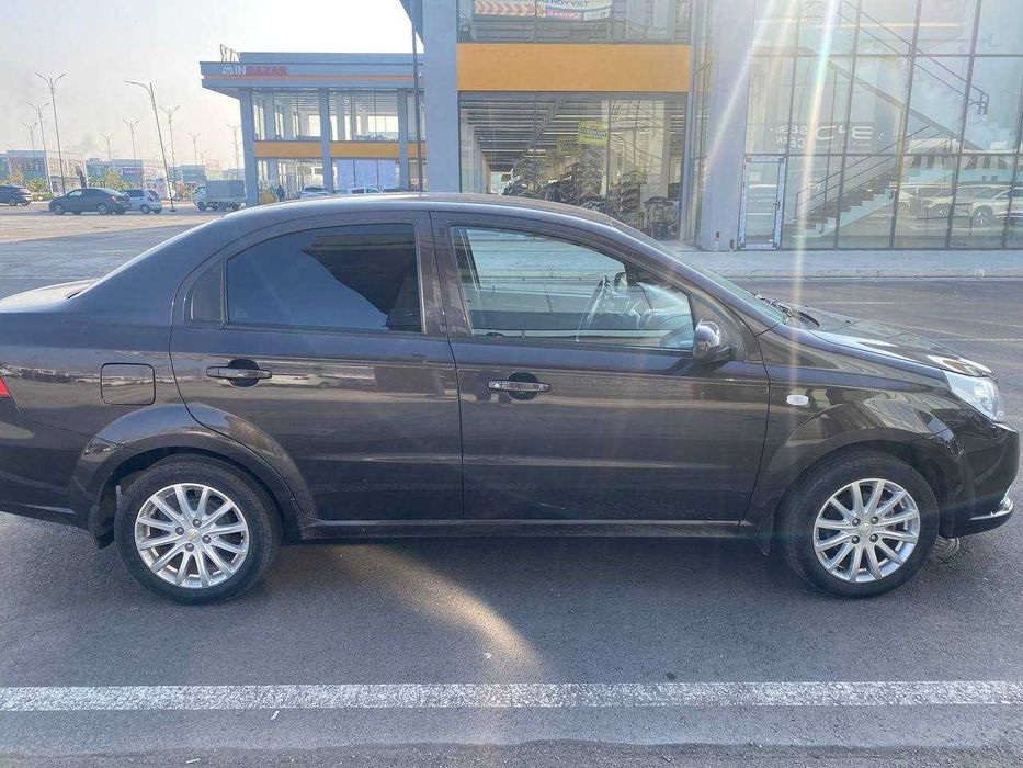 Продаётся Нексия 3 в хорошем состояний