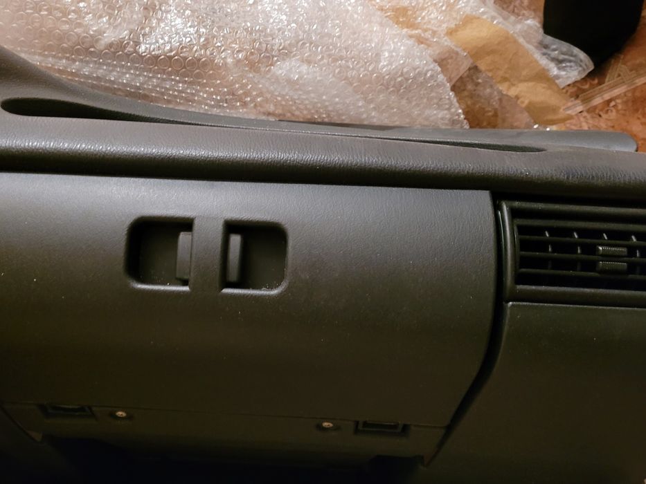 Панель в сборе (торпедо)