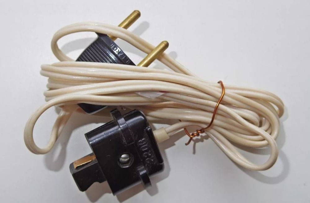 Сетевой шнур от кометы 225