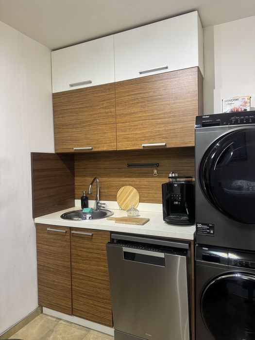 Кухня и обзавеждане