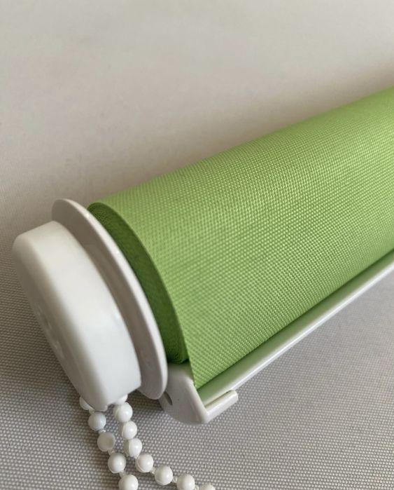 Ролл шторы, Жалюзи