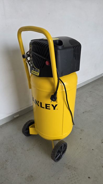 Compresor 50L Stanley D230 "NOU"