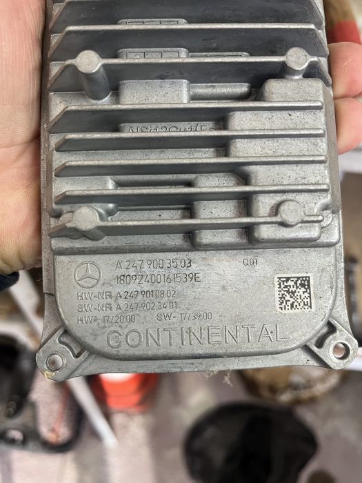 Pompe Lave-glace Avant Pour Mercedes Classe A 2005 - 2108691021 - Noir