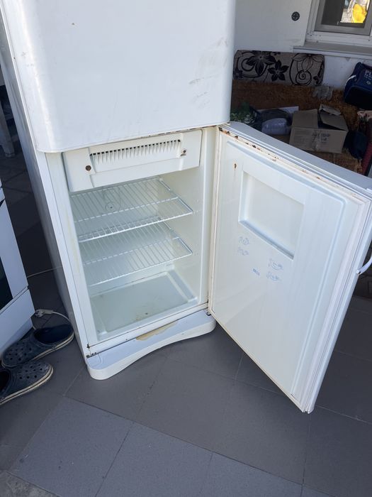Продам холодильник самовывоз