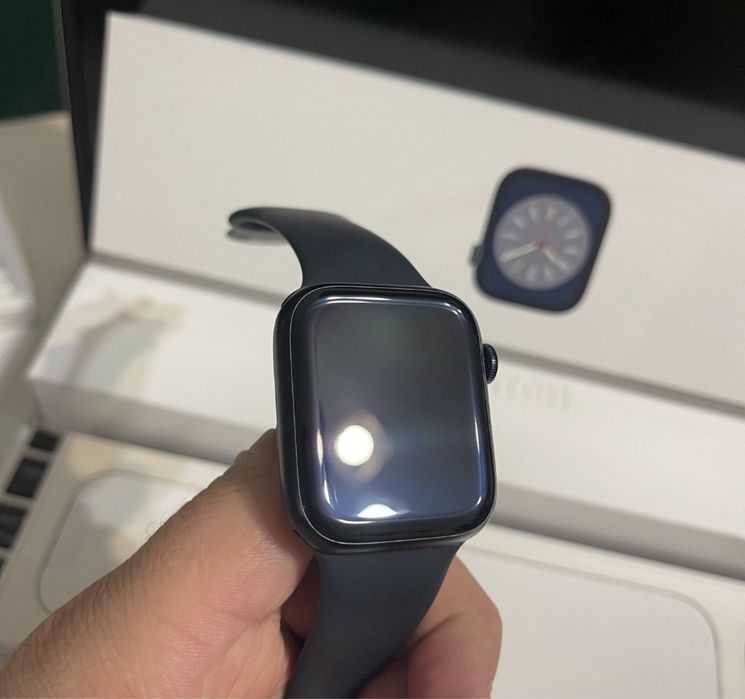 Продам часы Apple Watch 8 45 mm