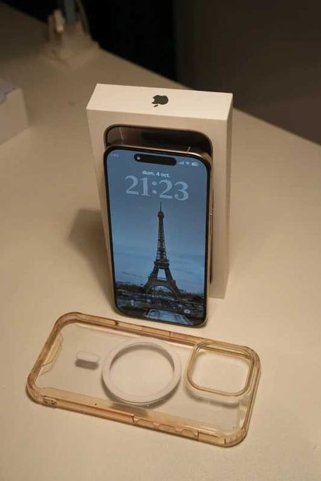 Apple iPhone 16 Pro Natural Titanium, baterie 92%, cutie