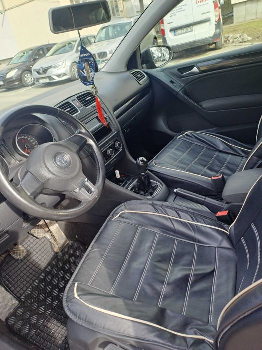 Proprietar vând w golf 6,1.4 benzina, MPI, 2010