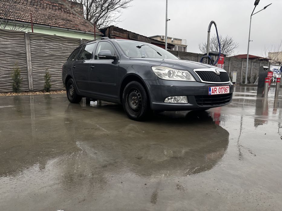 DezMotor cbzb/caroserie/faruri/flansa bord/interior Skoda octavia 2010