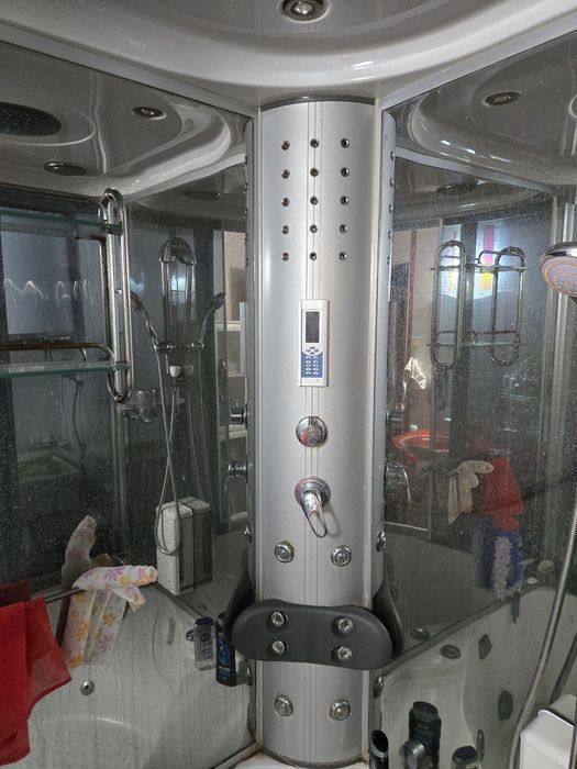 Душевая кабина.большая.