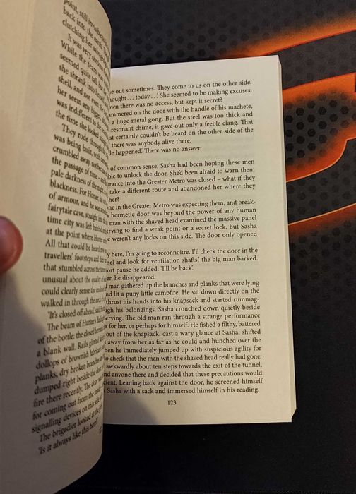 Colectie carti engleza Metro - Metro 2033, Metro 2034, Metro 2035