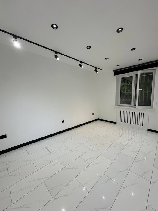 Мирабад | ЦУМ, Патрики | Коммерция 100м² Первая линия