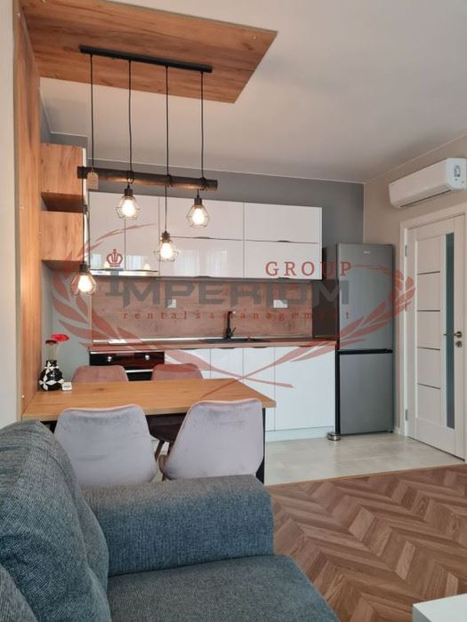 Луксозен Двустаен апартамент под наем в централната част на гр. Варна