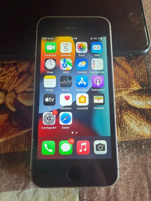 Iphone SE aproape nou